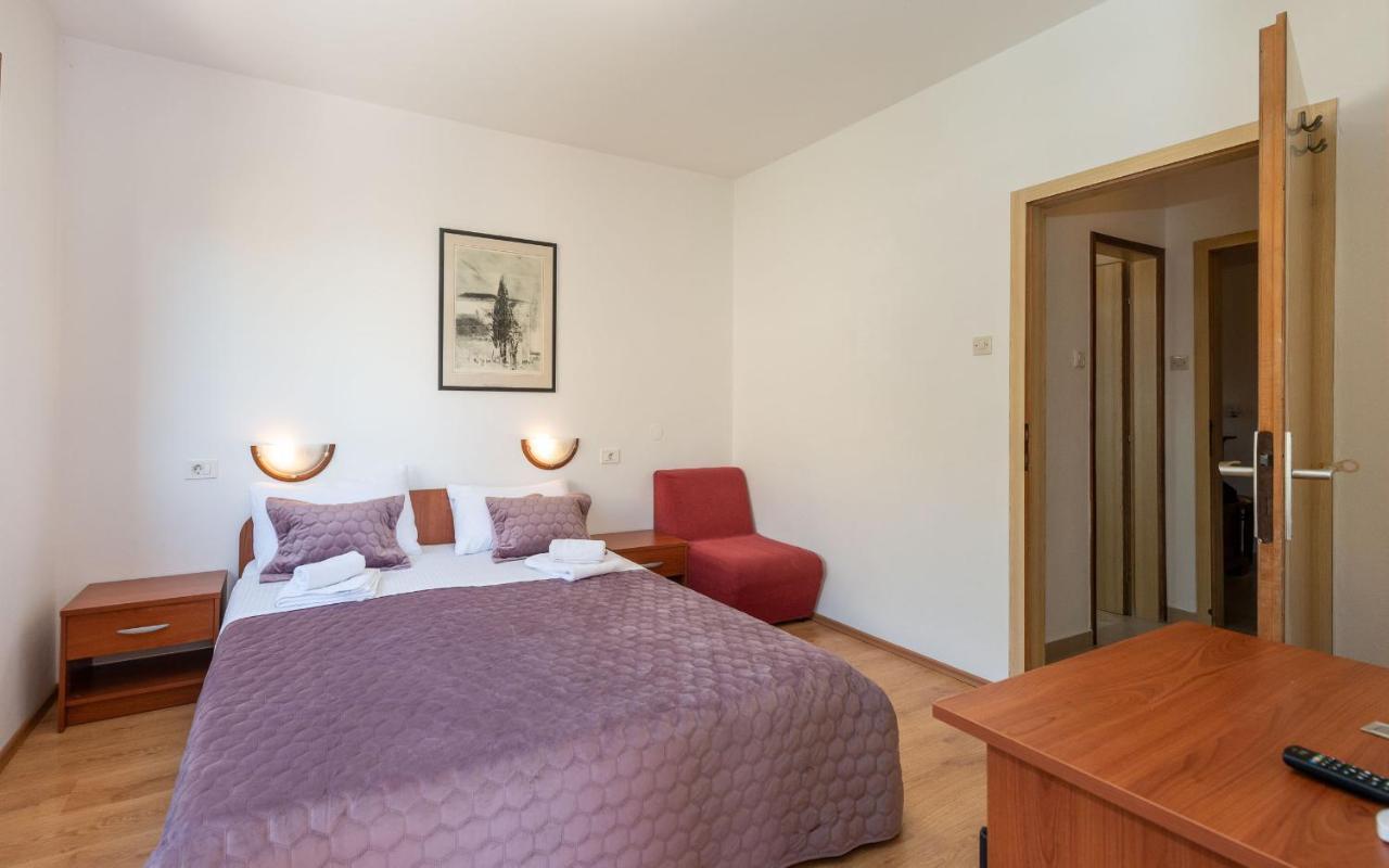 House Mitic Apartman *